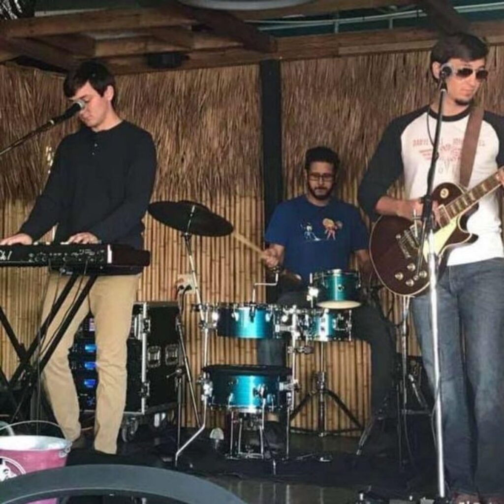 Abstract Radio @Caribbean Club