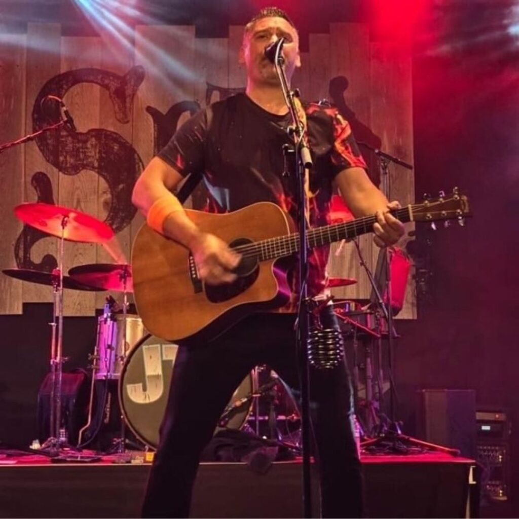 Joe the Show @Schooner Wharf