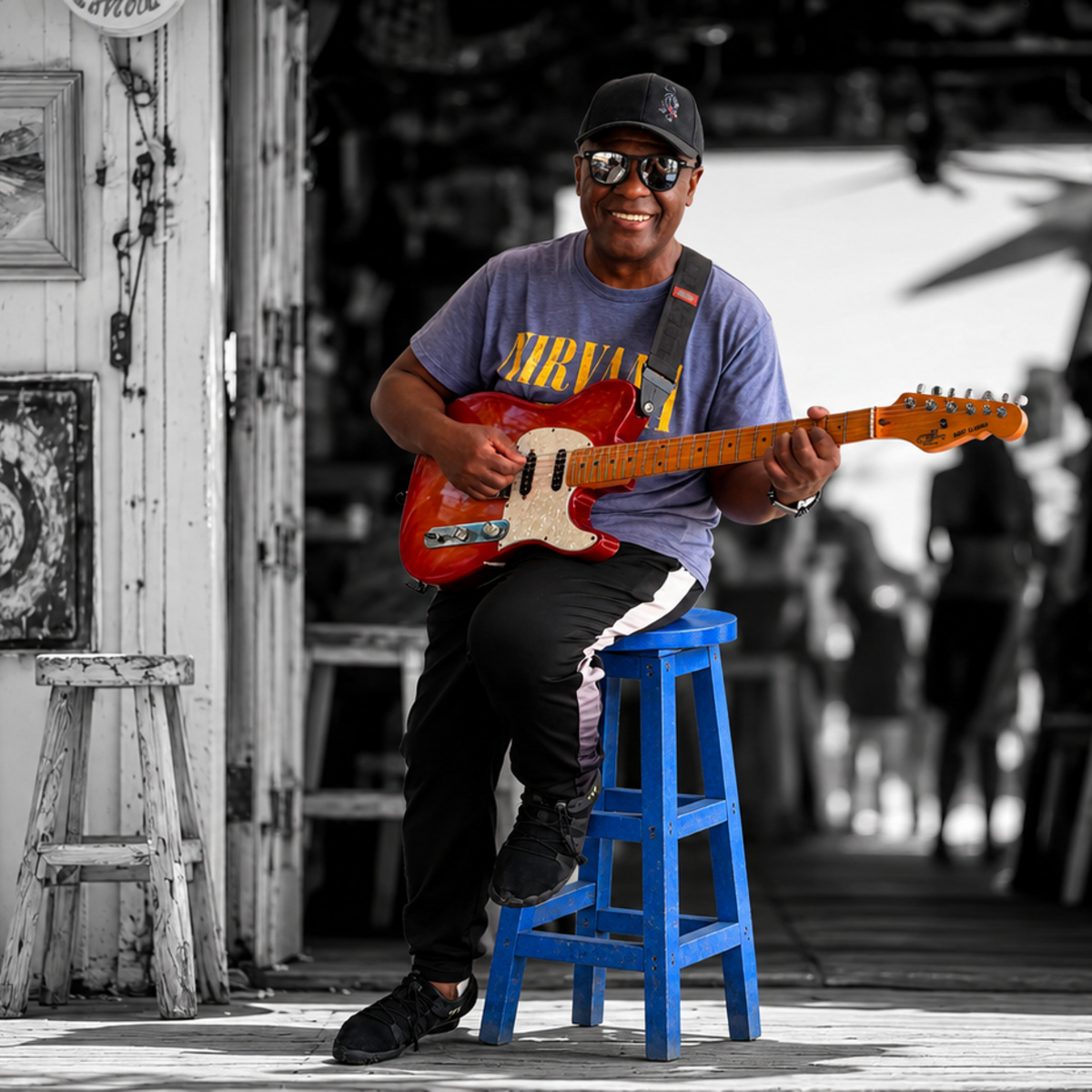 Lerogie, Key West guitarist