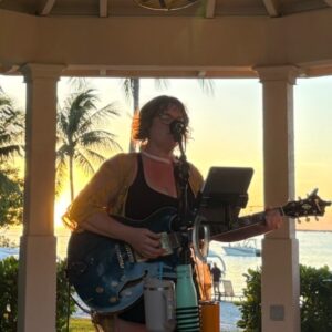 Lindsay Busks